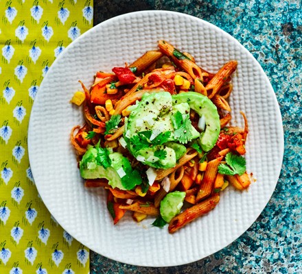 Tomato penne with avocado
