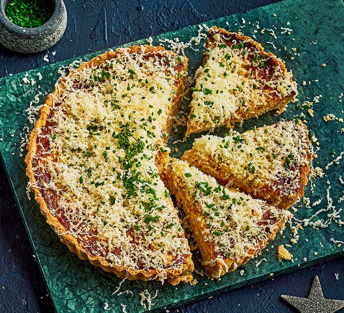 Cheese & caramelised onion tart
