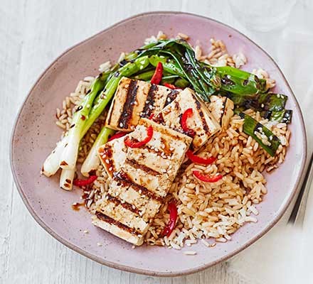 Teriyaki tofu with charred spring onions