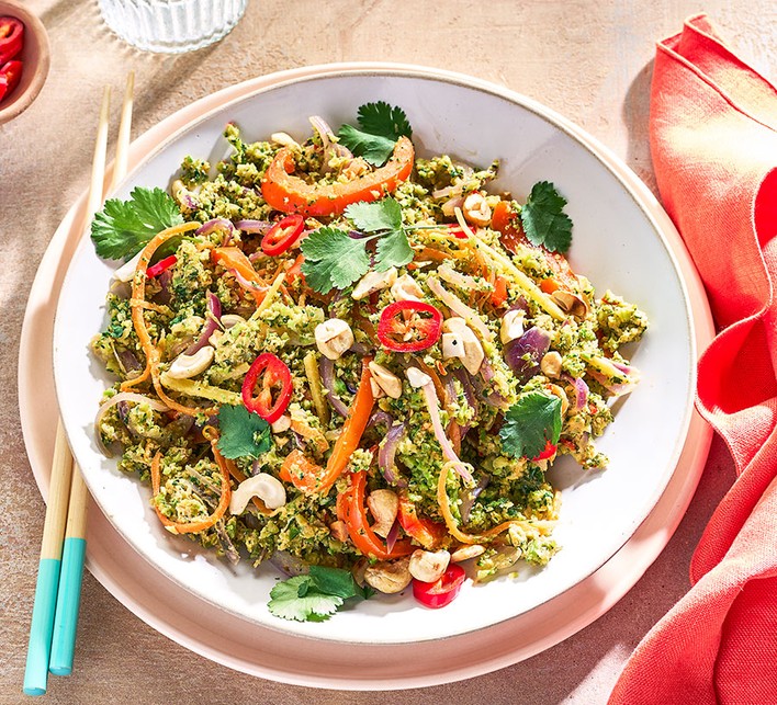 Gingery broccoli-fry with cashews